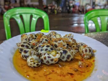 A quick guide to Seafood Street: Vĩnh Khánh , D4
